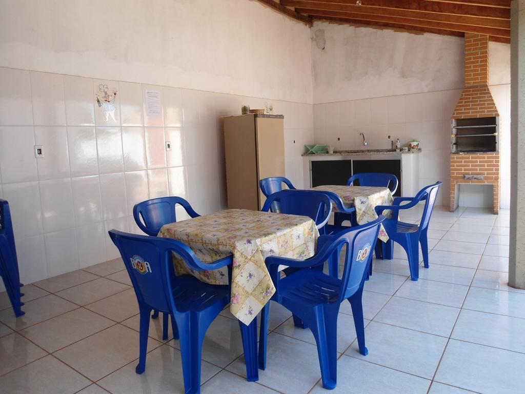 Casa Temporada Gratao 06 Min Dos Parques Thermas Olimpia Phòng bức ảnh